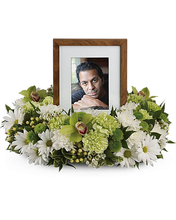 Garden Wreath - Excellent Florists