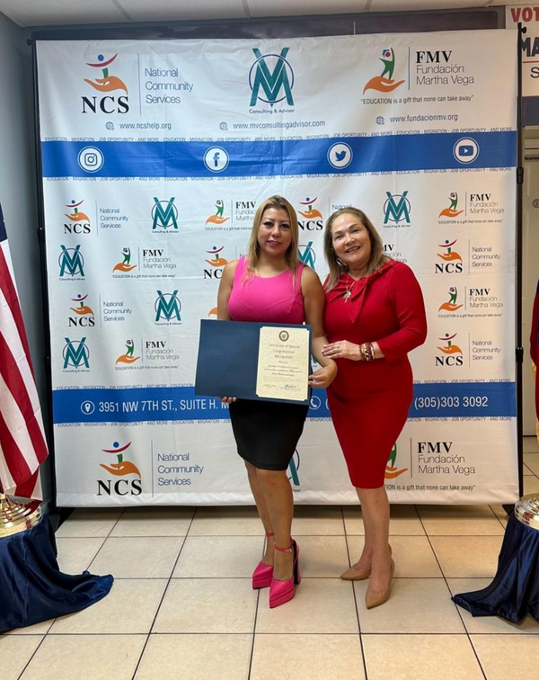 Reconocimiento Especial del Congreso a Vanessa Salazar