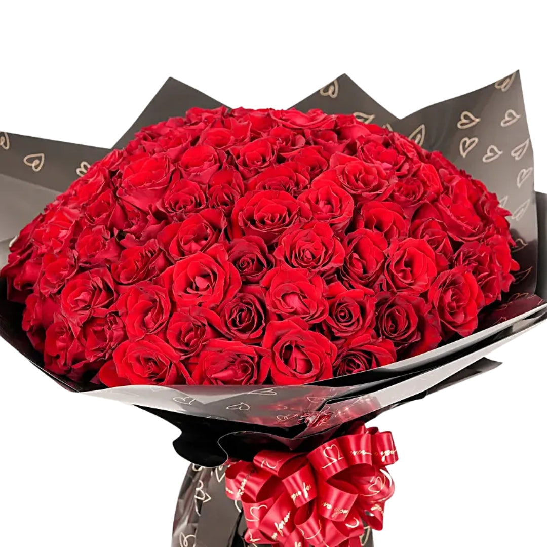 bouquet with 100 red roses