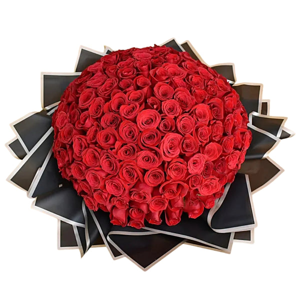 Oversized_red_rose_arrangement_for_special_occasions